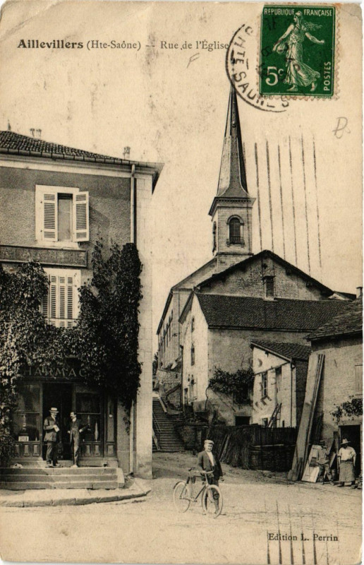 Carte postale ancienne Aillevillers - Rue de Eglise