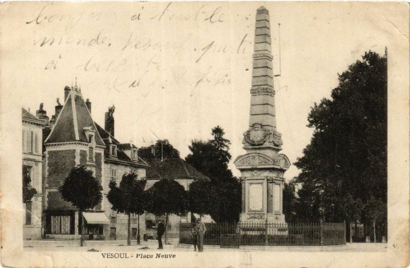 Carte postale ancienne Vesoul - Place neuve à Vesoul