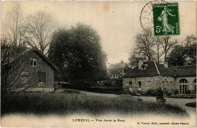Carte postale ancienne Luxeuil - Vue dans le Parc