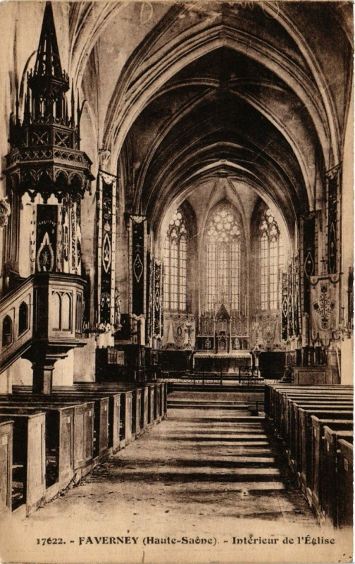 Carte postale ancienne Faverney - Interieur de l'Eglise à Faverney