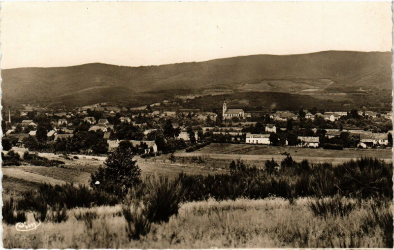 Carte postale ancienne Champagney - Sous les Chenes-Vue générale à Champagney