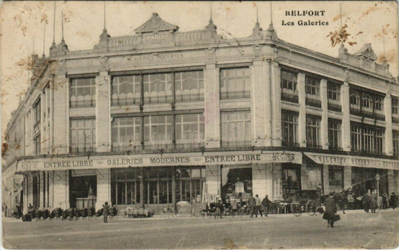Carte postale ancienne Belfort - les Galeries à Belfort