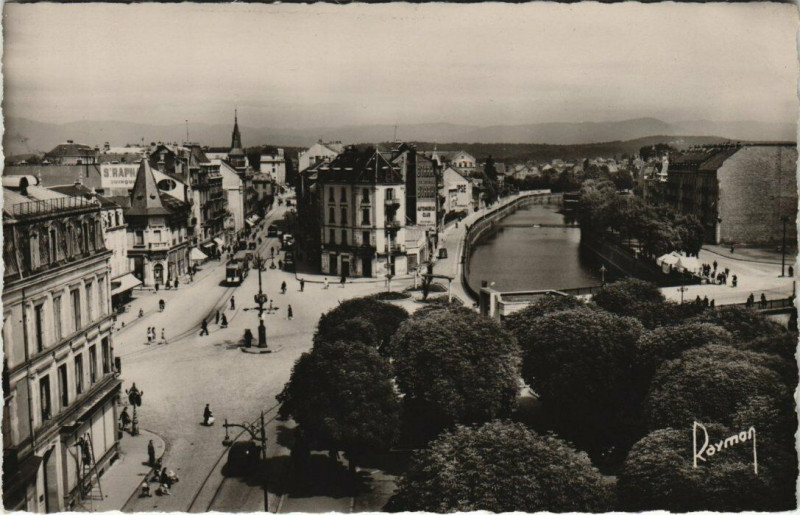 Carte postale ancienne Belfort - La Place Corbis à Belfort