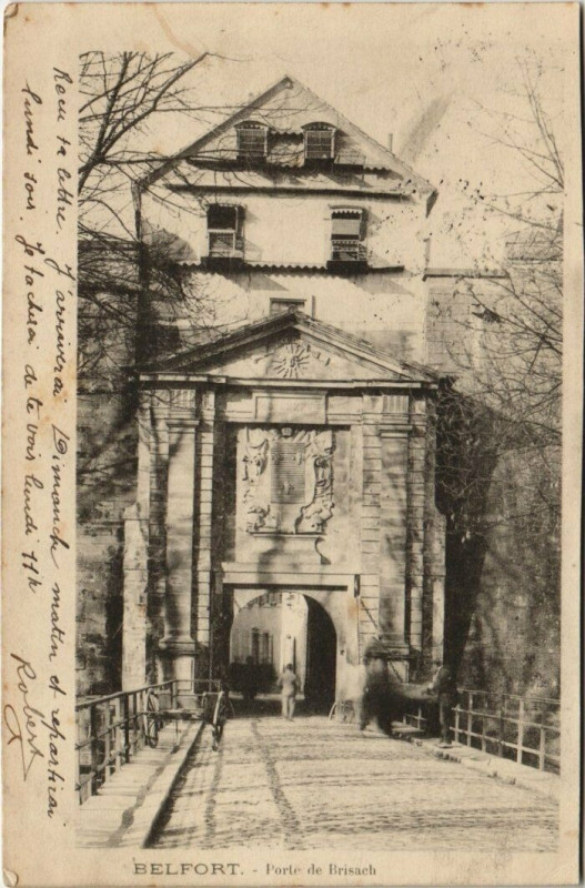 Carte postale ancienne Belfort - Porte de Brisach à Belfort