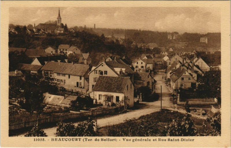 Carte postale ancienne Beaucourt - Vue générale et Rue Saint-Dizier à Beaucourt