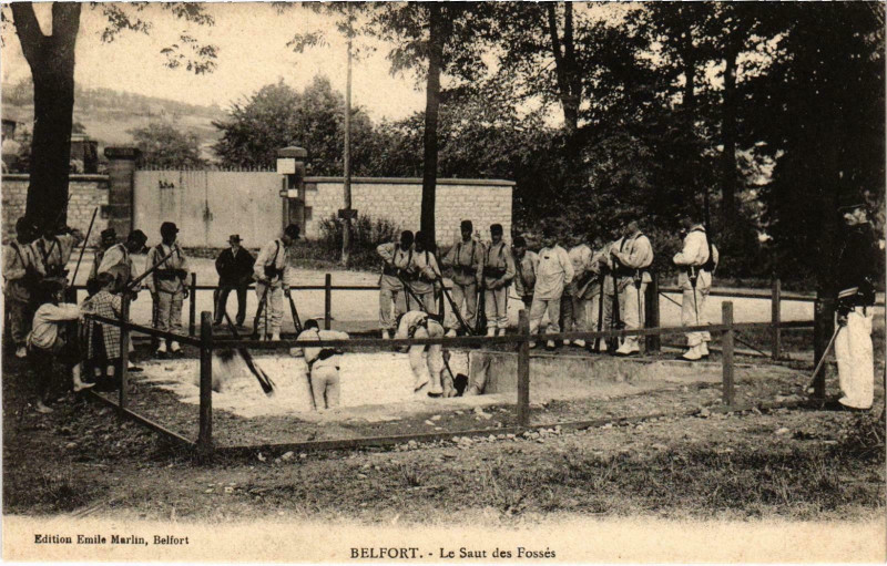 Carte postale ancienne Militaire - Belfort - Le Saut des Fosses à Belfort