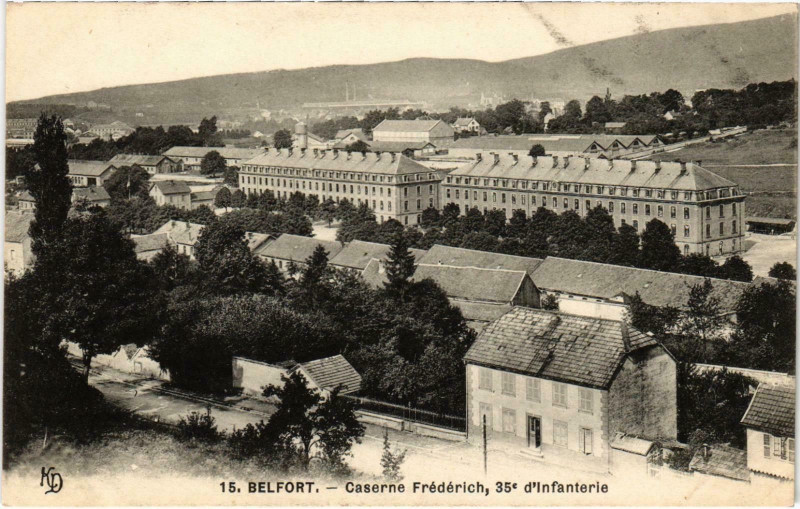 Carte postale ancienne Militaire - Belfort - Caserne Frederich 35 e d'Infanterie à Belfort