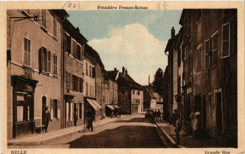 Carte postale ancienne Froniére Franco-Suisse - Delle - Grande Rue à Delle