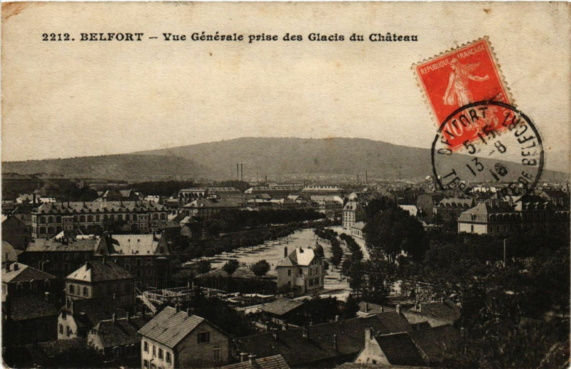 Carte postale ancienne Belfort - Vue générale prise des Gracis du Chateau à Belfort