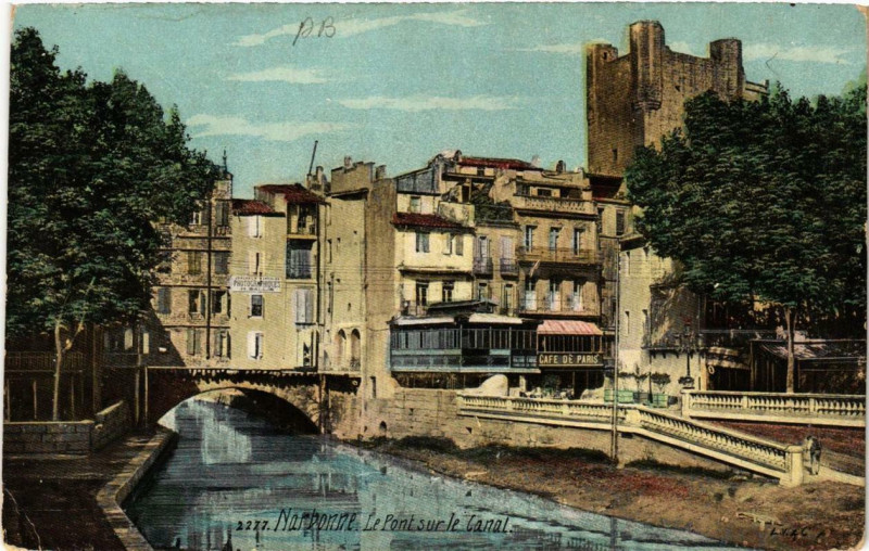 Carte postale ancienne Narbonne Le Pont sur le Canal à Narbonne