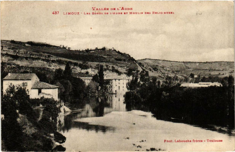Carte postale ancienne Vallée de l'Aude Limoux Les bords de l'Aude et Moulin des Religieu à Limoux