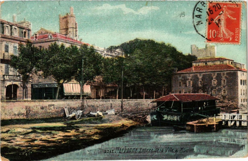 Carte postale ancienne Narbonne Entrée de la Ville a Moulin à Narbonne