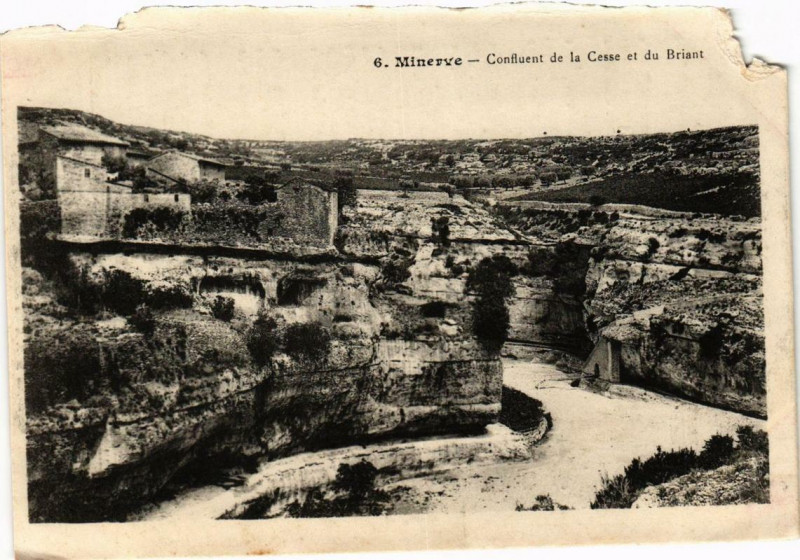 Carte postale ancienne Minerve Confluent de la Cesse et du Briant