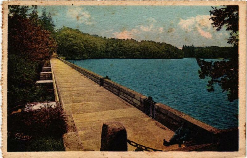 Carte postale ancienne Bassin Lampy - La Digue