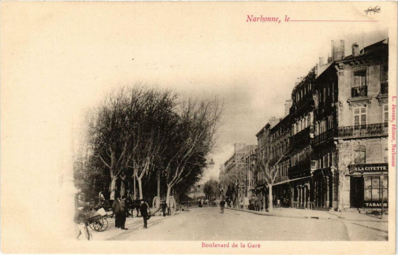 Carte postale ancienne Narbonne Boulevard de la Gare à Narbonne
