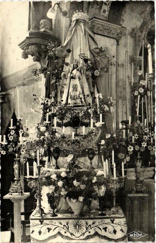 Carte postale ancienne Fleury-d'Aude Notre-Dame de Liesse dans Eglise paroissiale à Fleury