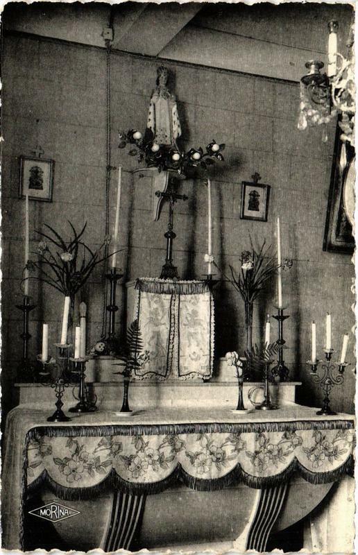 Carte postale ancienne Fleury-d'Aude Couvent de la Sainte-Famille La Chapelle à Fleury