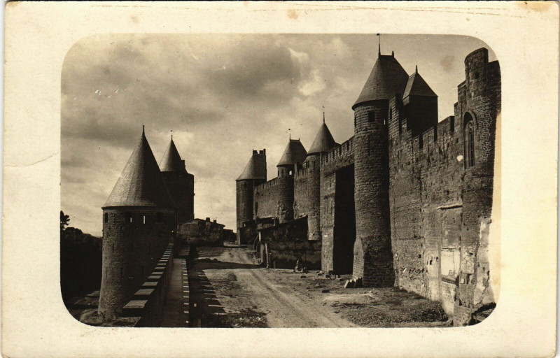 Carte postale ancienne Ruine France
