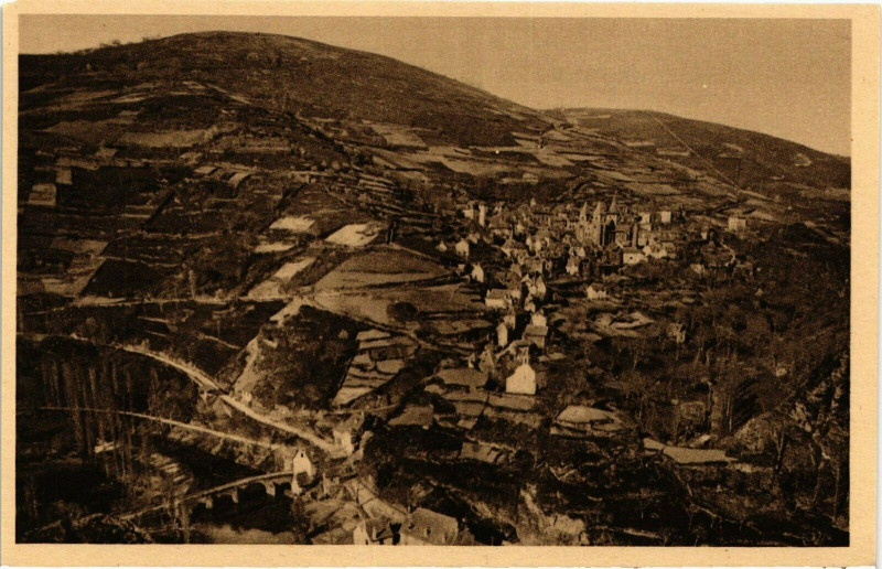 Carte postale ancienne Conques Vue Generale France