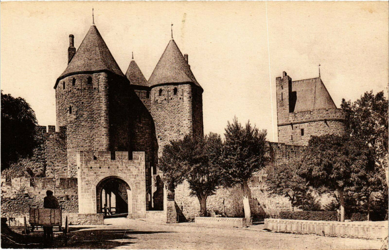 Carte postale ancienne Carcassonne Porte Narbonnaise France à Carcassonne