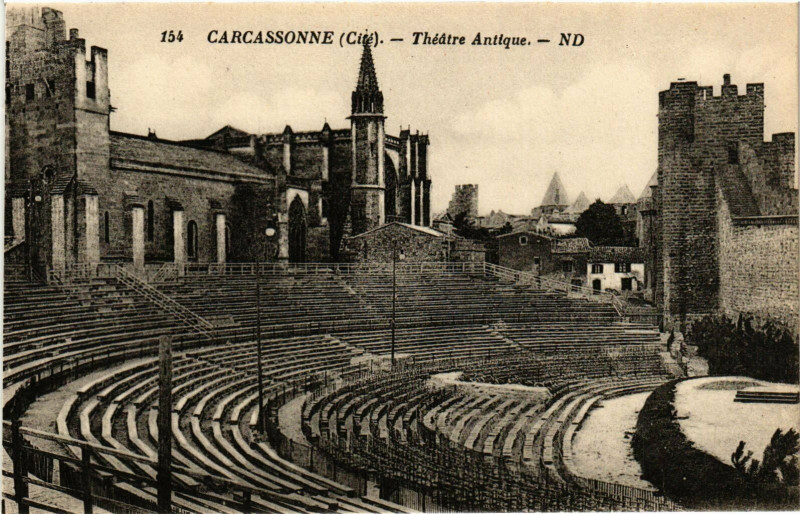 Carte postale ancienne Carcassonne Theatre Antique France à Carcassonne