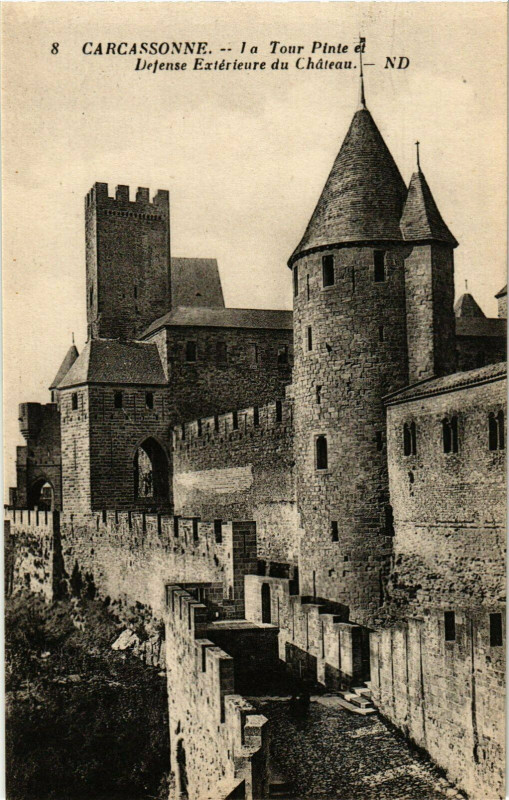 Carte postale ancienne Carcassonne Defense ext.du Chateau France à Carcassonne