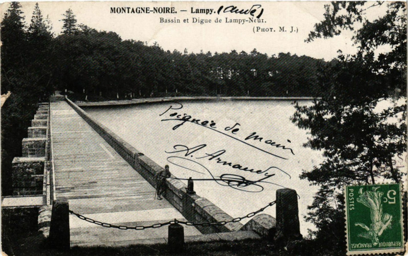 Carte postale ancienne Montagne-Noire - Lampy - Bassin et Digue de Lampy-Neur
