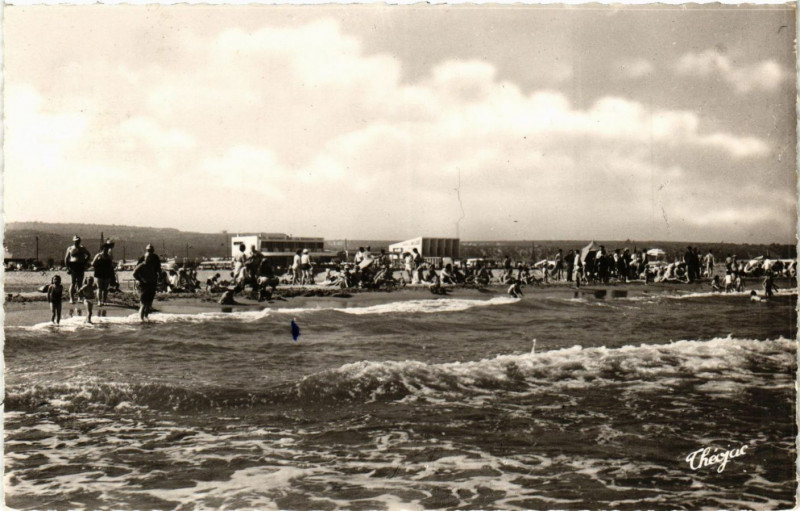 Carte postale ancienne Narbonne - Place (Aude) - La Plage à Narbonne