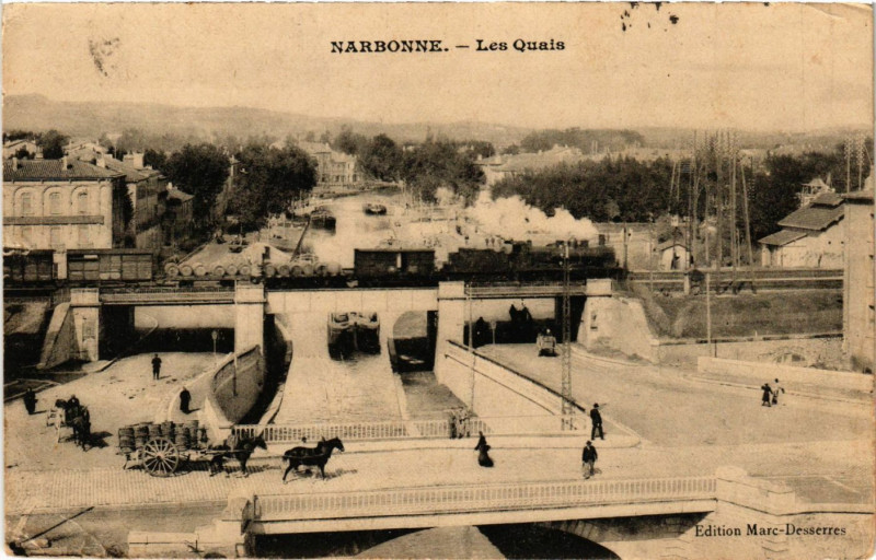 Carte postale ancienne Narbonne - Les Quais à Narbonne