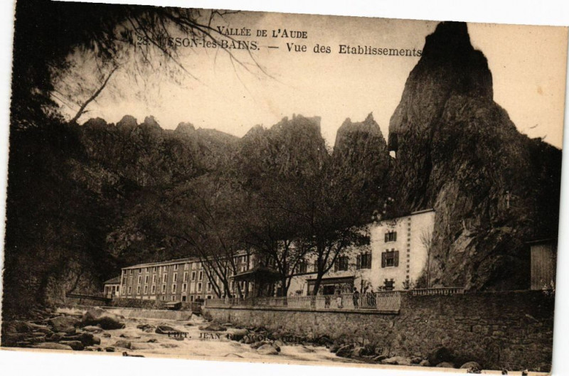 Carte postale ancienne Usson-les-Bains-Vue des Etablissements