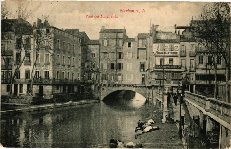 Carte postale ancienne Narbonne-Pont des Marchands à Narbonne