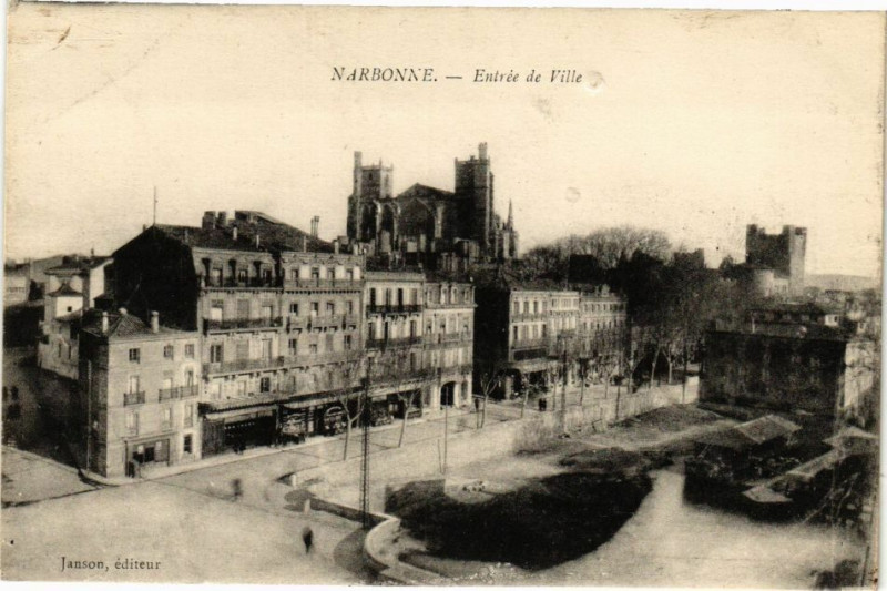 Carte postale ancienne Narbonne-Entrée de Ville à Narbonne