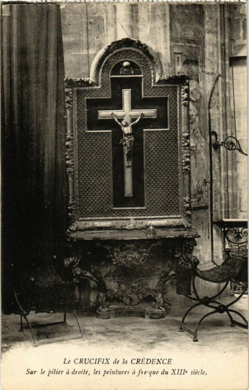 Carte postale ancienne Le Crucifix de la Crédence