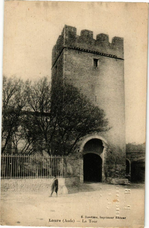 Carte postale ancienne Laure-La Tour