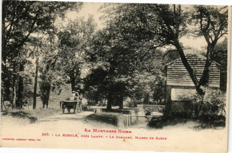 Carte postale ancienne La Montagne Noire-La Rigole prés Lampy-Le Conquet Maison de Garde