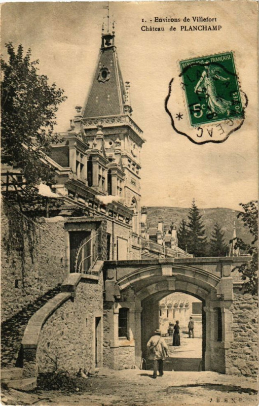 Carte postale ancienne Environs de Villefort-Chateau de Planchamp à Villefort