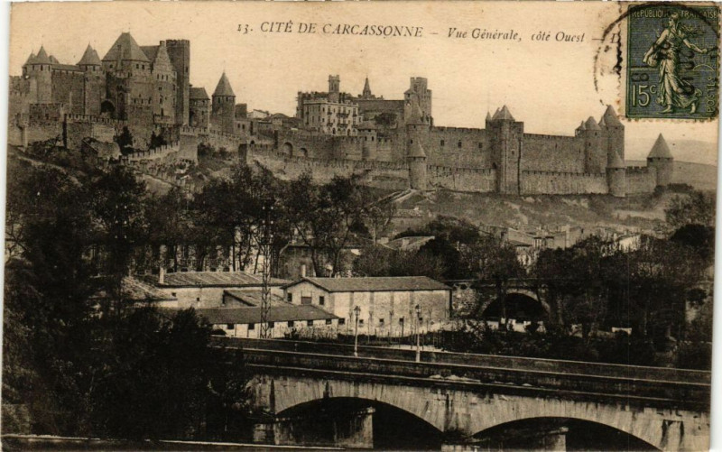 Carte postale ancienne Cité de Carcassonne-Vue générale coté Ouest à Carcassonne