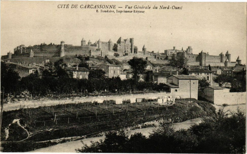 Carte postale ancienne Cité de Carcassonne-Vue Générale du Nord-Ouest à Carcassonne
