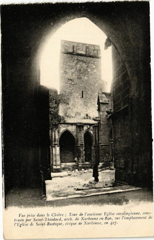 Carte postale ancienne Vue prise dans le Cloitre-Narbonne à Narbonne