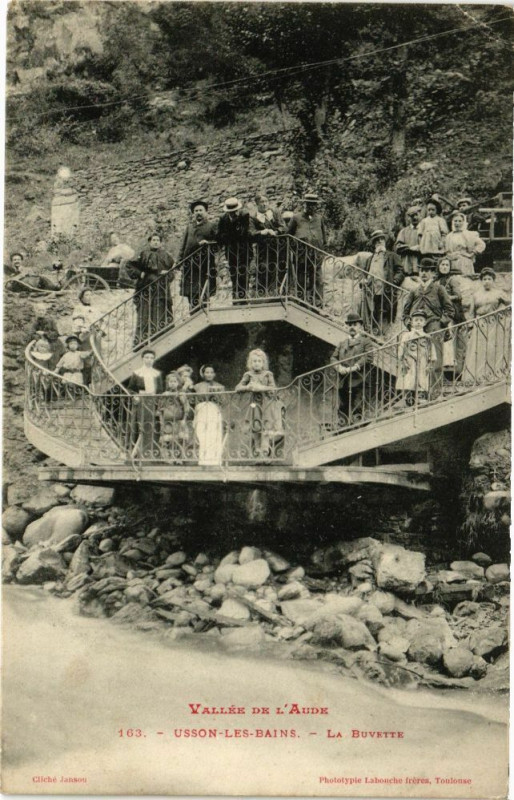 Carte postale ancienne Usson-les-Bains-La Buvette