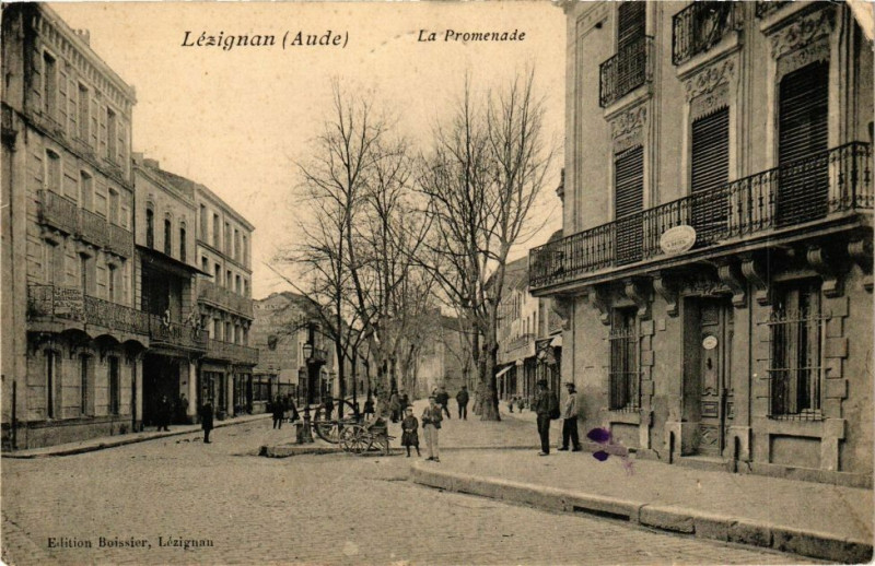 Carte postale ancienne Lézignan-La Promenade