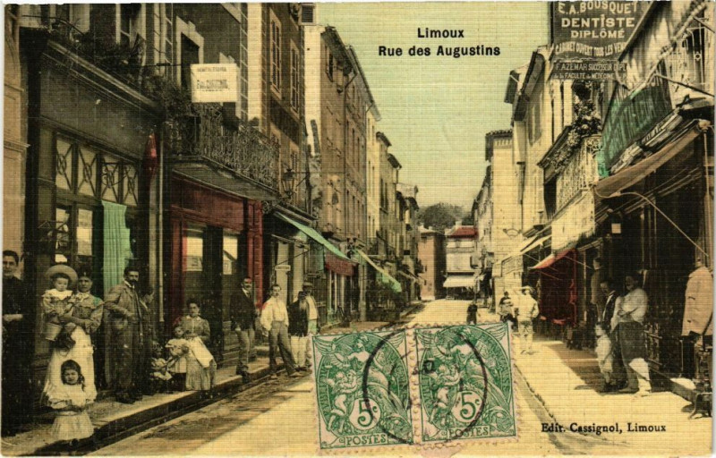Carte postale ancienne Limoux-Rue des Augustins à Limoux