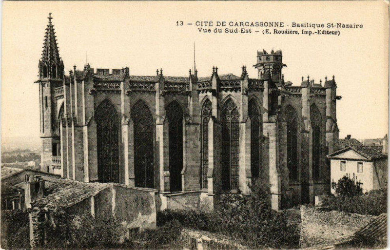 Carte postale ancienne Cité de Carcassonne-Basilique Saint-Nazaire Vue du Sud-Est à Carcassonne