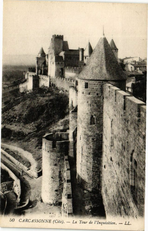 Carte postale ancienne Carcassonne-La Tour de l'Inquisition à Carcassonne