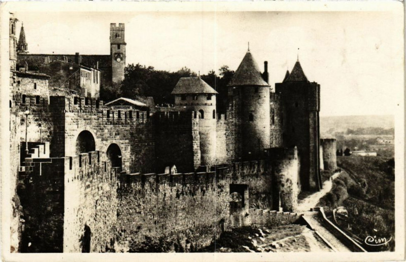 Carte postale ancienne Carcassonne-La Cité à Carcassonne