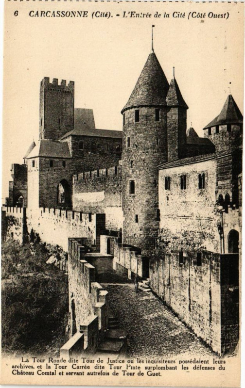 Carte postale ancienne Carcassonne-L'Entrée de La Cité à Carcassonne