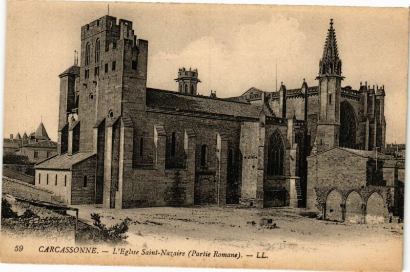 Carte postale ancienne Carcassonne-L'Eglise Saint-Nazaire à Carcassonne