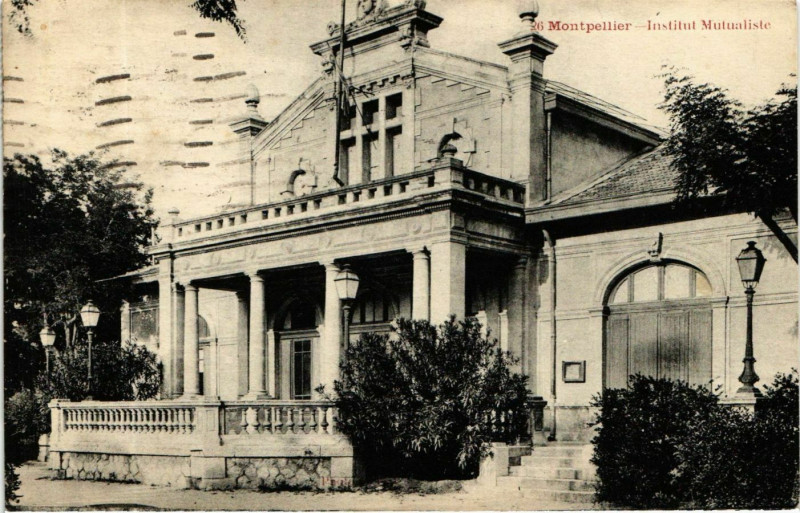 Carte postale ancienne Herault Montpellier Institut Mutualiste à Montpellier