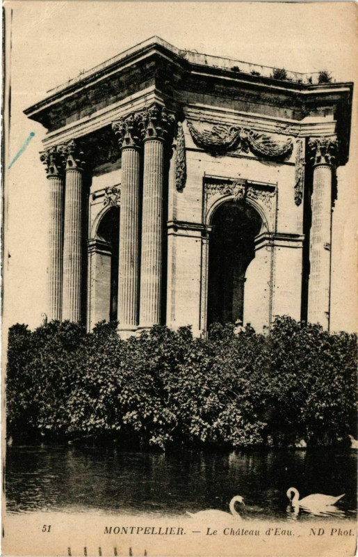 Carte postale ancienne Montpellier Chateau d'eau à Montpellier