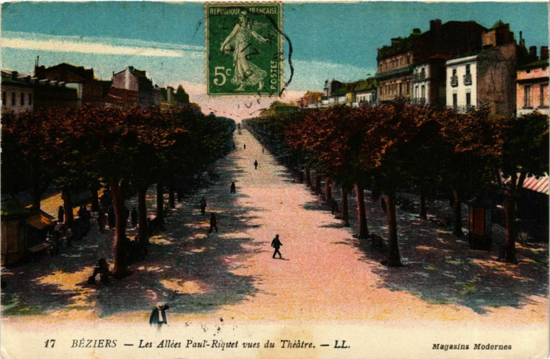 Carte postale ancienne Beziers Allées Paul-Riquet vers du Théatre à Béziers